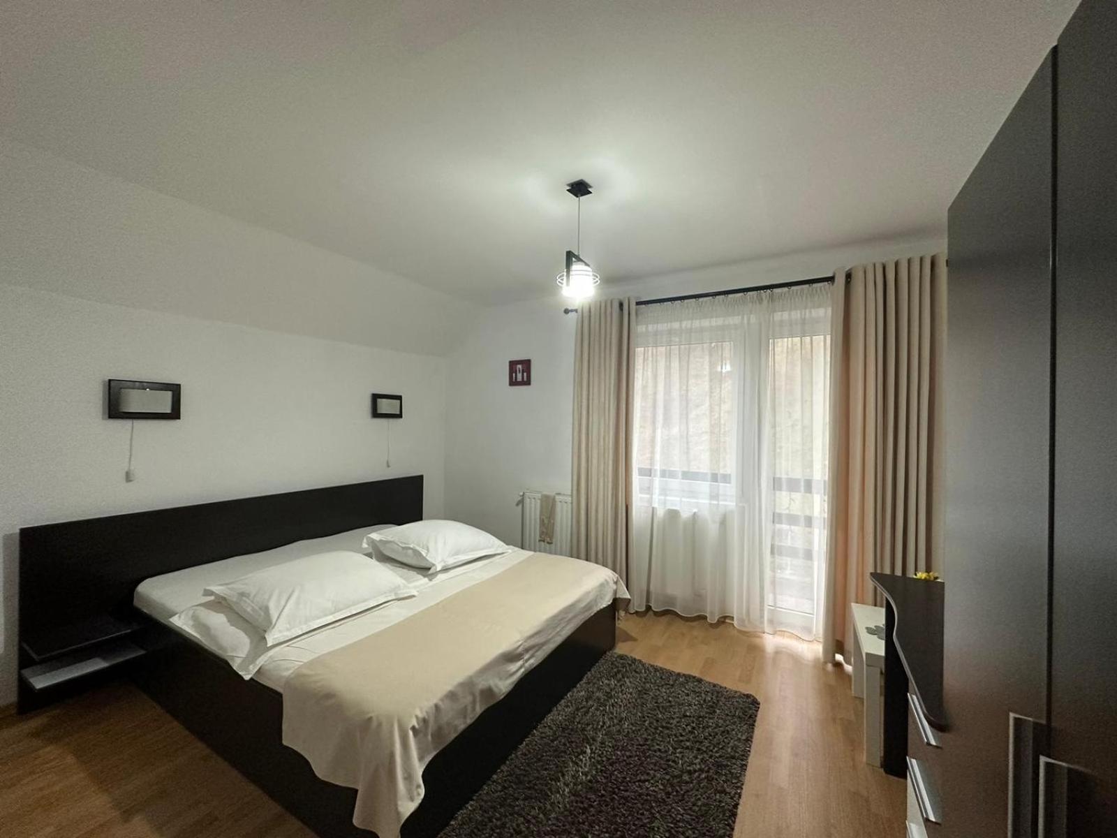 Отель Casuta De Langa Izvor Моечиу-де-Сус Экстерьер фото